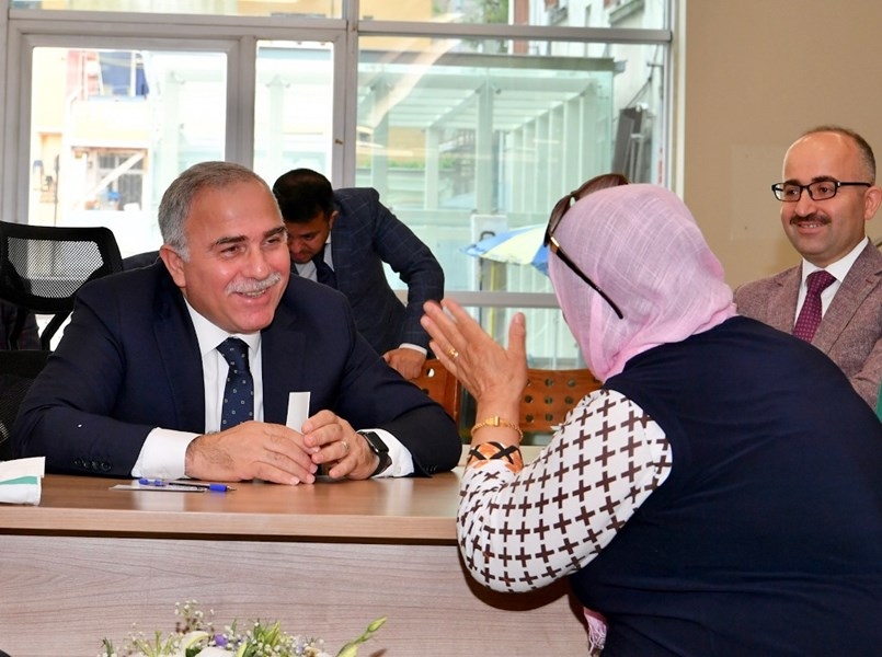 Başkan, Fatihlileri Halk Günü nde Misafir Etti Başkan, Fatihlileri Halk Günü nde Misafir Etti