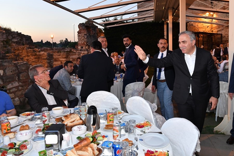 Fatih Protokolü İftarda Bir Araya Geldi... Fatih Protokolü İftarda Bir Araya Geldi...
