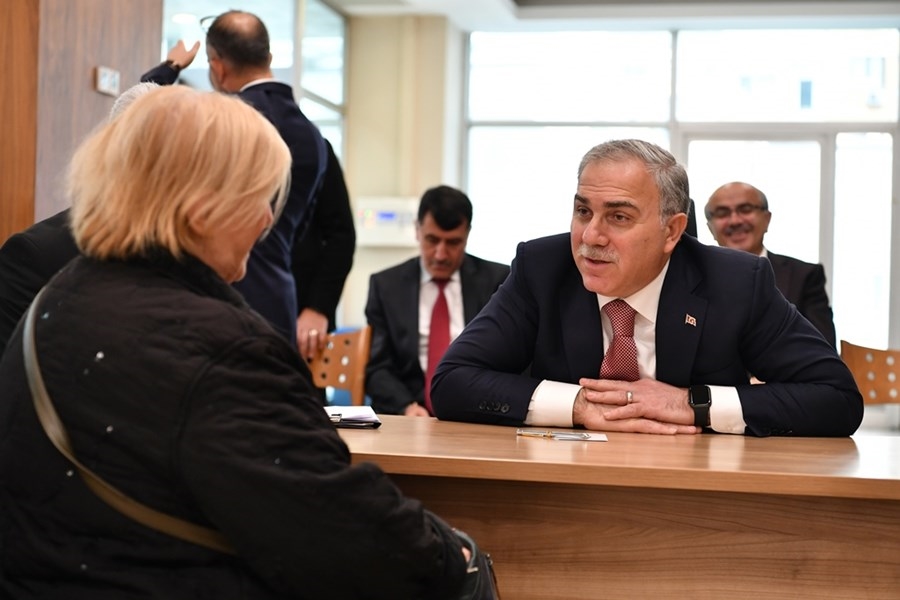 Başkan M. Ergün Turan İlk Halk Günü Toplantısını Gerçekleştirdi Başkan M. Ergün Turan İlk Halk Günü Toplantısını Gerçekleştirdi