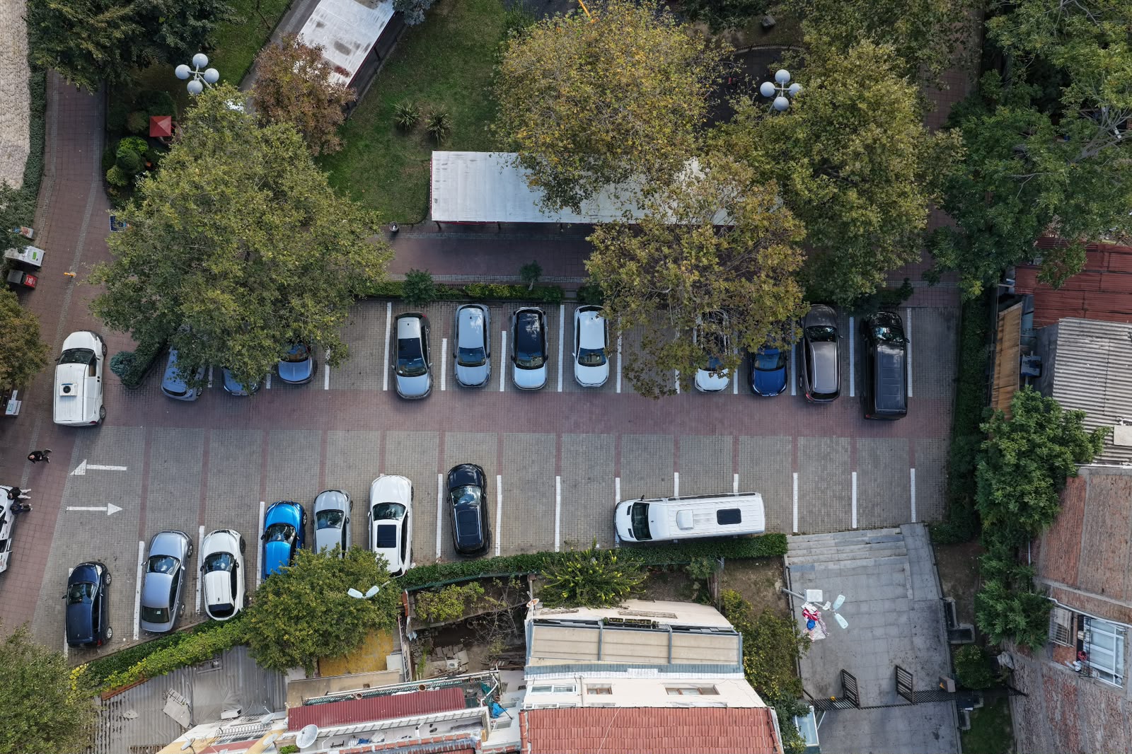 Hekimoğlu Ali Paşa Otoparkı
