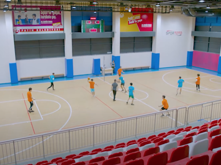 Atatürk Çağdaş Yaşam Lisesi Kapalı Spor Salonu